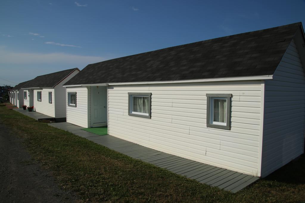 Les Cabines Sur Mer Cap-des-Rosiers ภายนอก รูปภาพ